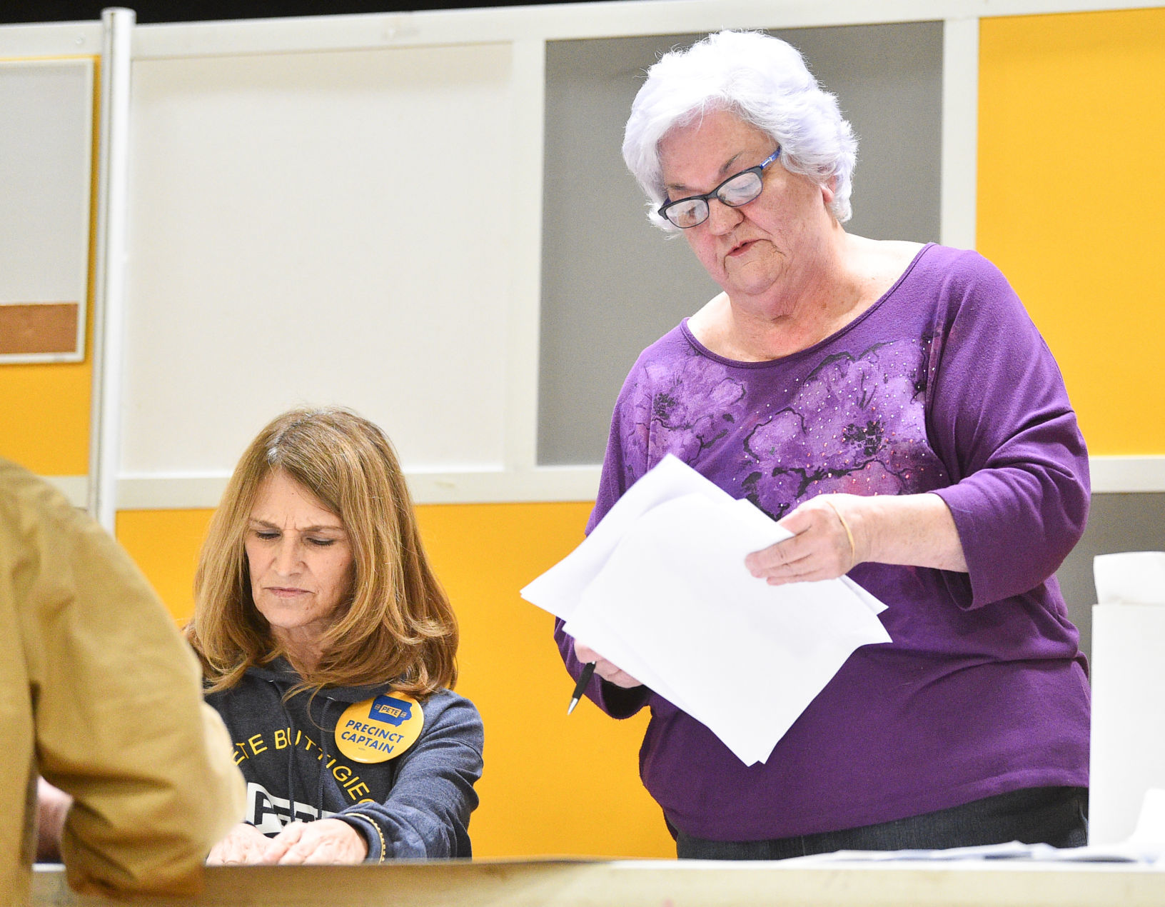 020420-ia-caucus-mm-030.jpg